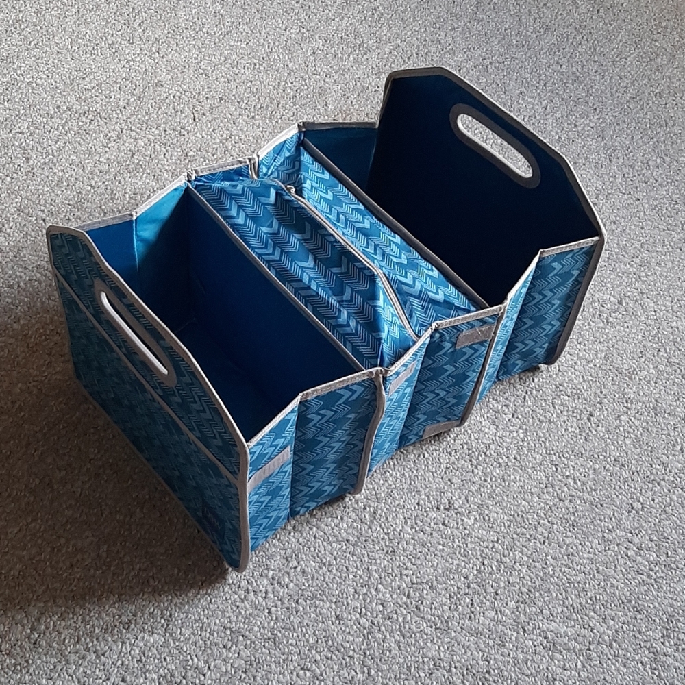 New Design Shop Warehouse Collapsible Organizer. - Picture 3 of 9